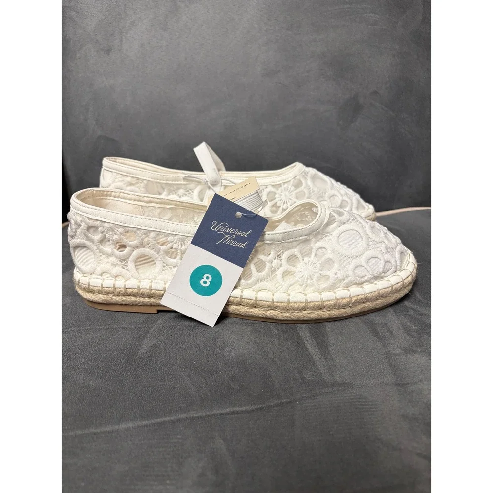 Universal Thread White Floral Lace Espadrilles Flats Memory Foam Womens 8 NWT